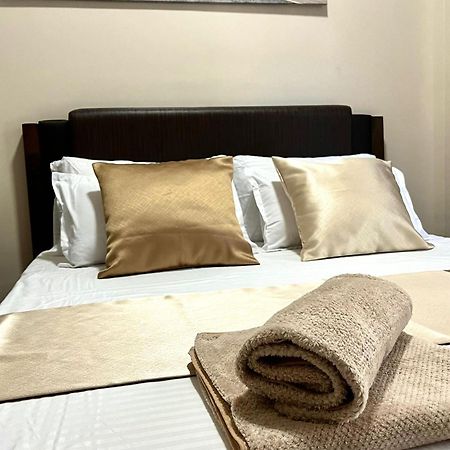 Studio At 81 Newport Boulevard Near Naia With Free Access To All Amenities Up To 2 Pax Manille Extérieur photo