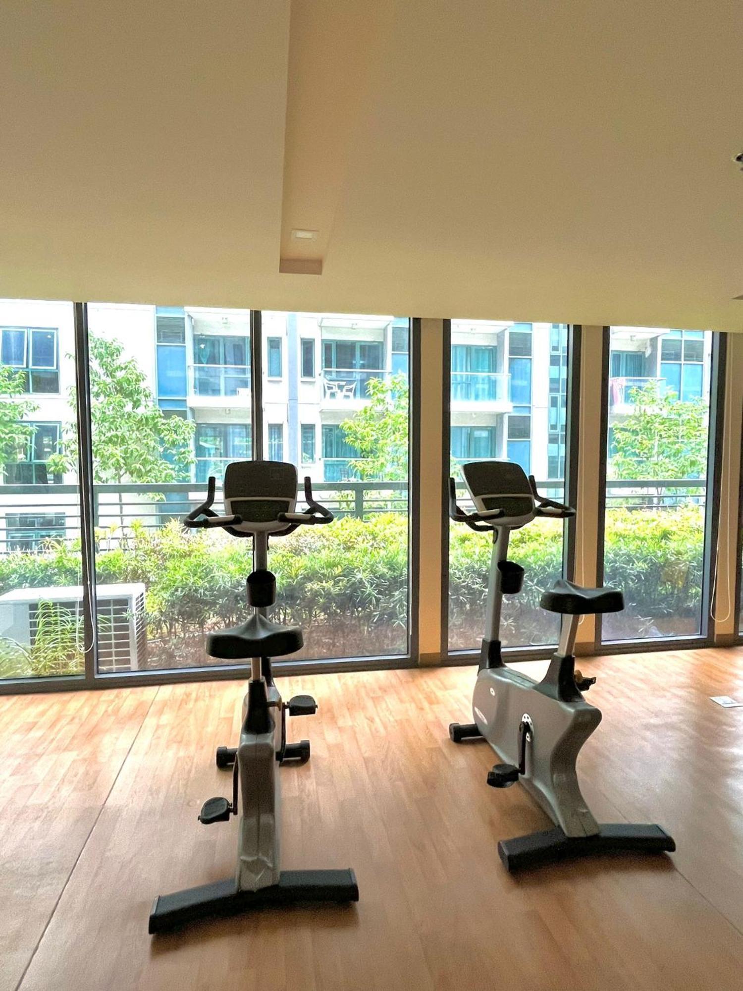 Studio At 81 Newport Boulevard Near Naia With Free Access To All Amenities Up To 2 Pax Manille Extérieur photo