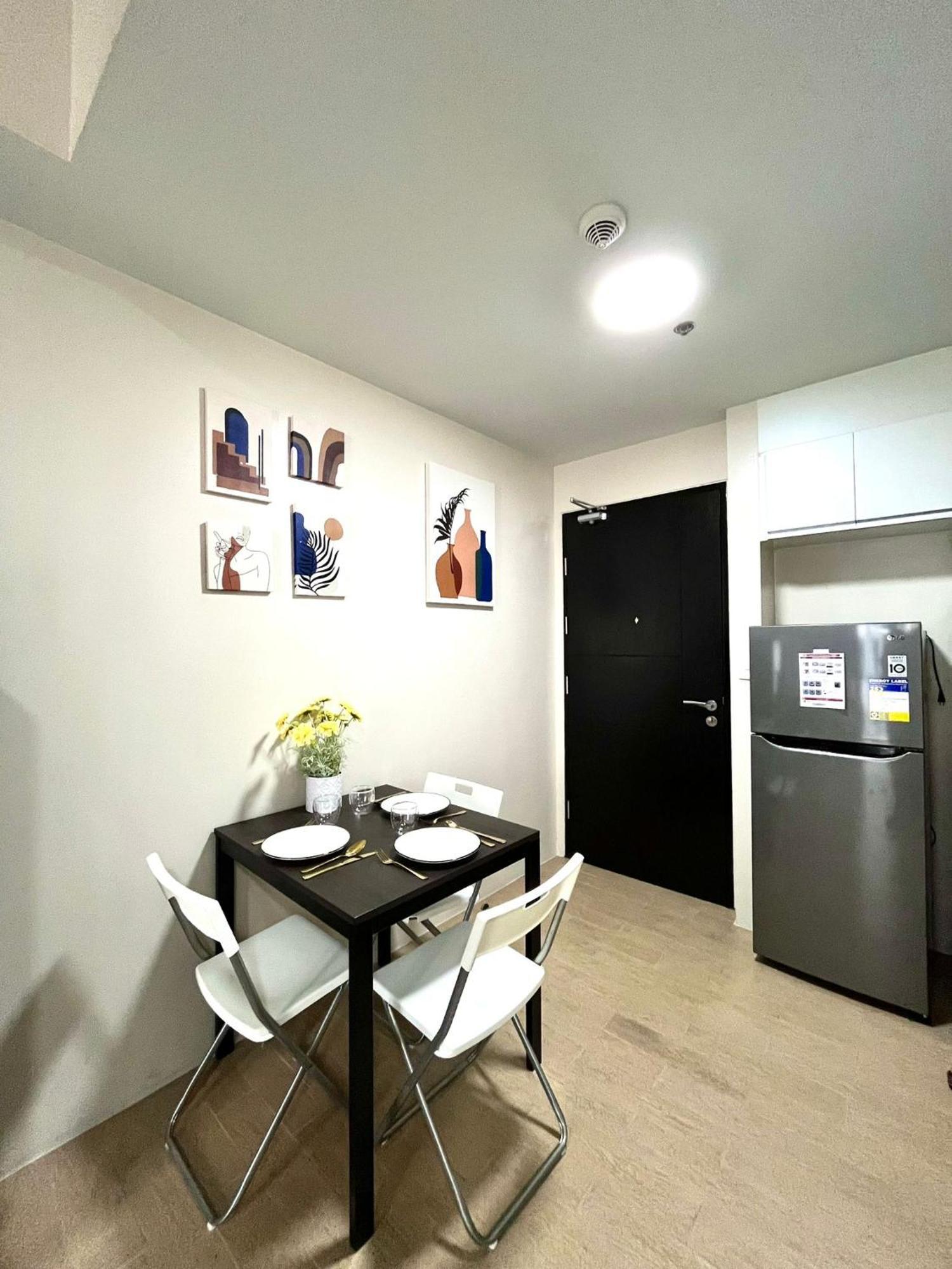 Studio At 81 Newport Boulevard Near Naia With Free Access To All Amenities Up To 2 Pax Manille Extérieur photo