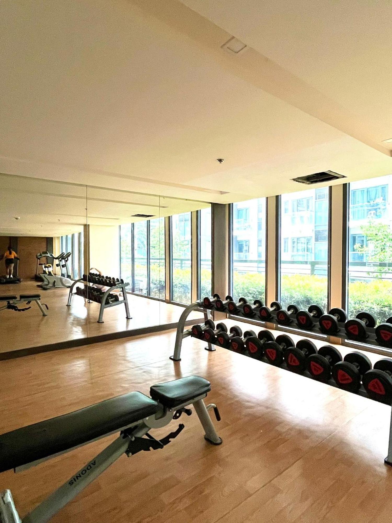 Studio At 81 Newport Boulevard Near Naia With Free Access To All Amenities Up To 2 Pax Manille Extérieur photo